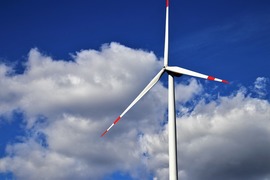 Ekologové: Česko musí urychlit rozvoj obnovitelných zdrojů i sítí mezi státy