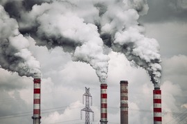 Ekologové: Tři uhelné elektrárny vypustily stejně emisí jako všechna auta v ČR