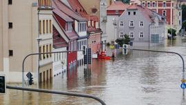 Fotovoltaika vs. povodně: Co (ne)dělat, když vám do domu vnikne voda