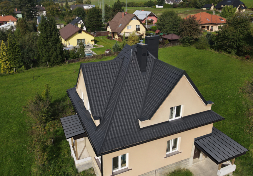 Maloformátové krytiny se přizpůsobí i členitým střechám