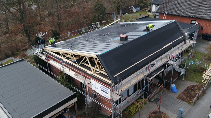 Instalace krytiny solar roof lindab