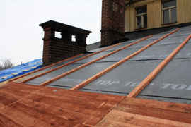 Je nutná chemická impregnace u dřeva v šikmých střechách nad vrstvou DHV? 