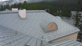 Vikýř – důležitý architektonický a funkční prvek střechy