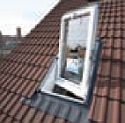 montážní postup při výměně starého střešního okna za nové, zdroj: Velux ČR