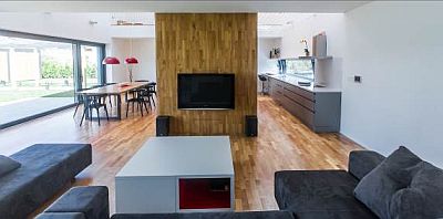 Interiér RD v Jesenici, zdroj: Lindab ve spolupráci s realizační firmou Střechy Kučera a architektonickým studiem MIO architects